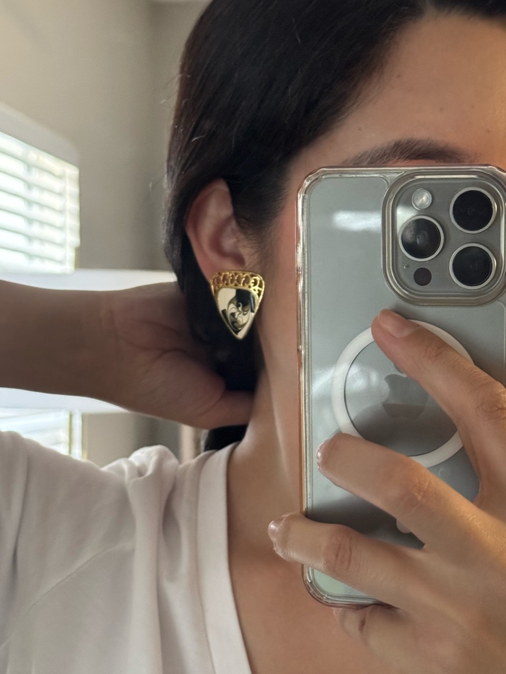 Vintage Enamel & Gold Tone Triangle Clip-On Earrings - Picture 9 of 9